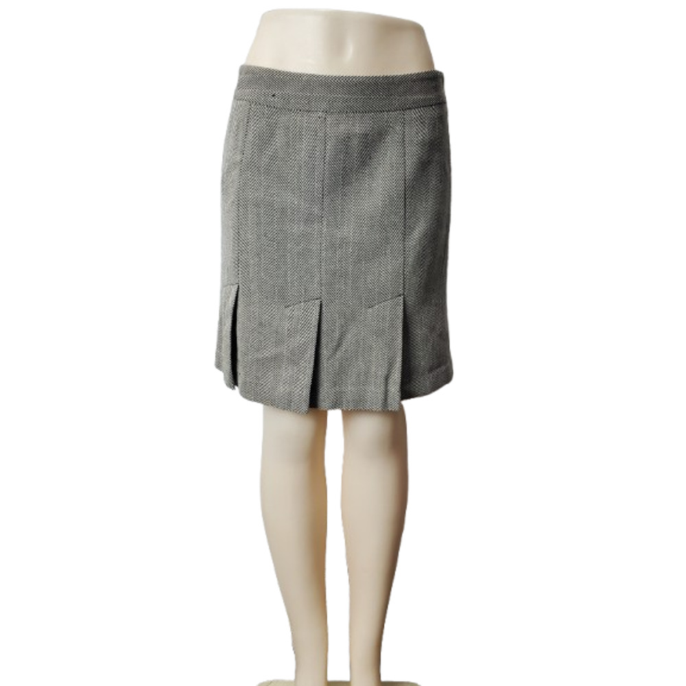 Ann Taylor women's black striped pleated skirt size 6